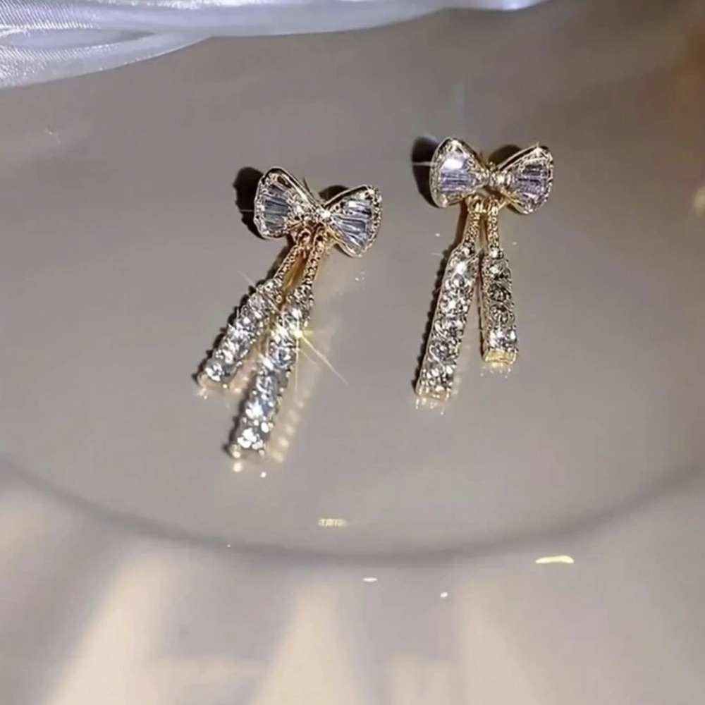 Fashion Jewelry Bowknot Tassel Crystal Earrings - Picture 4 of 4